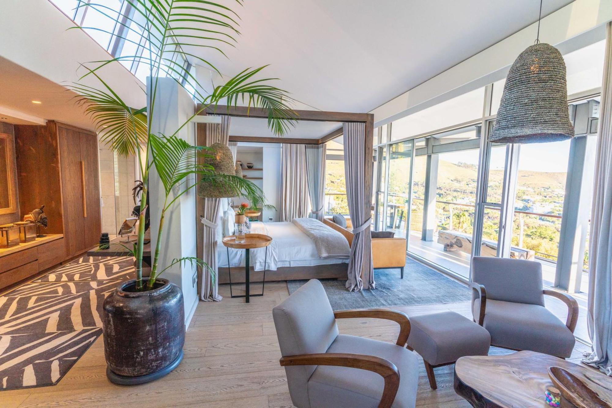 Atzaro Hotel 5*